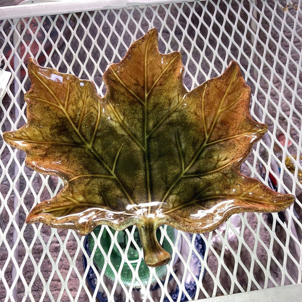 Maple Leaf Tray 10”x9” Pottery